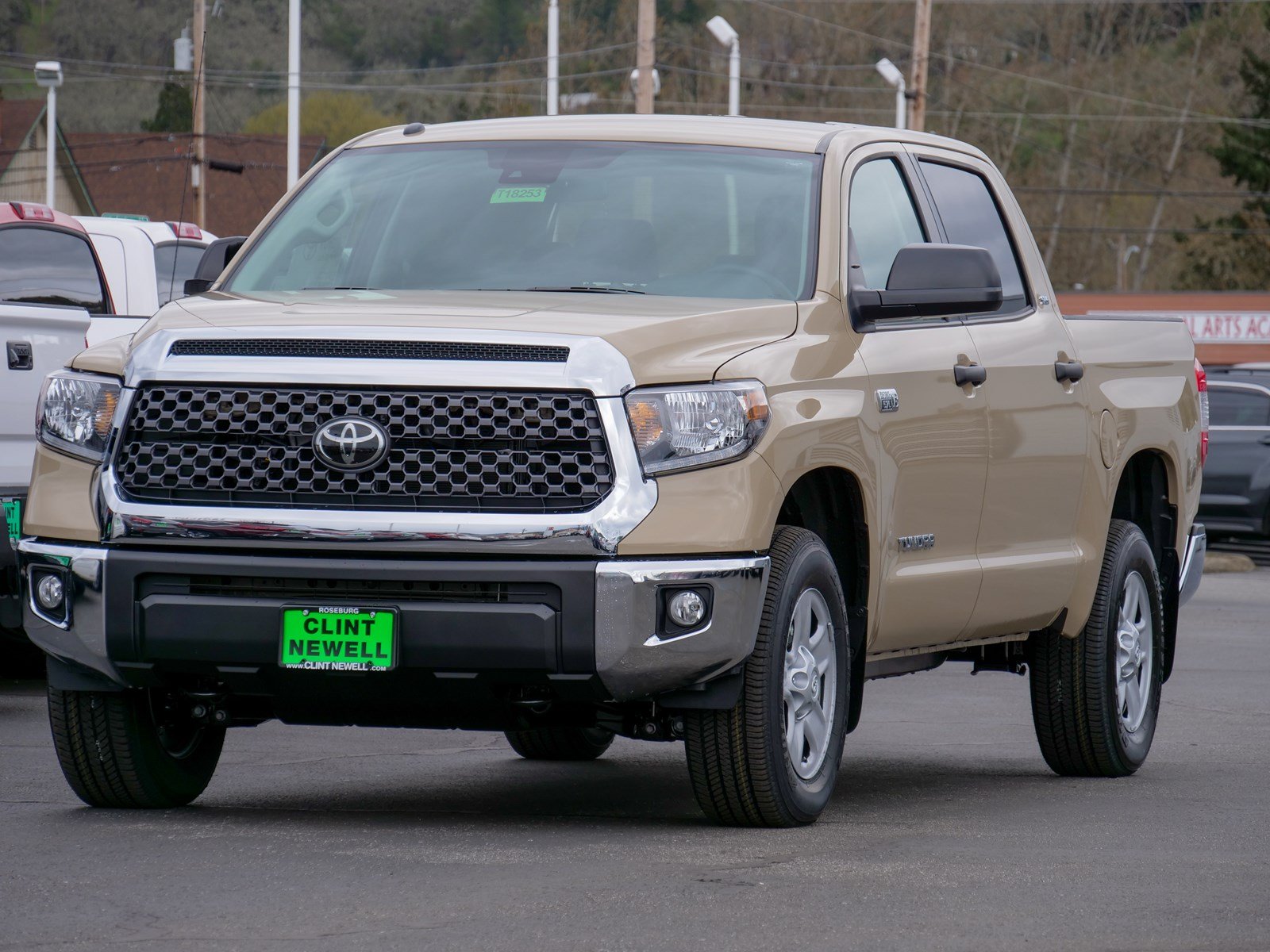 New 2018 Toyota Tundra 4WD SR5 CrewMax in Roseburg T18253 Clint